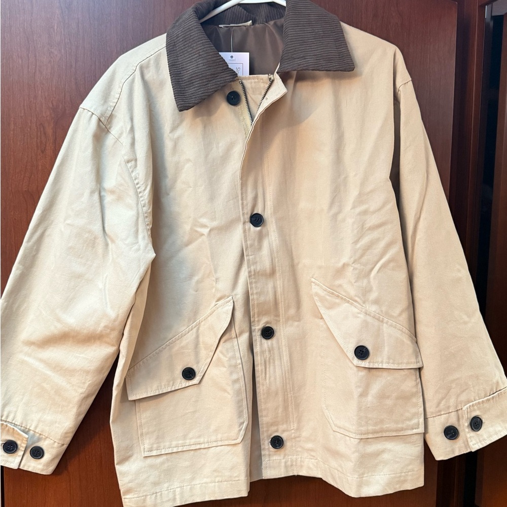 Women’s  Barn Jacket with Brown Corduroy Collar. Brand new never worn